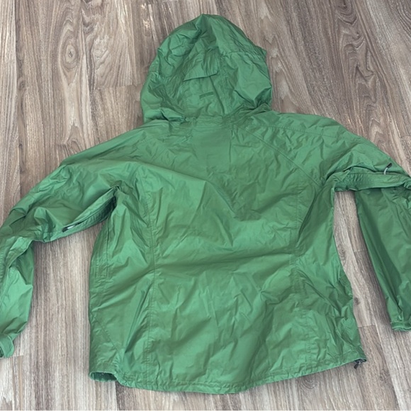 Eastern Mountain Sports Green Women's Medium‎ Rain Jacket Size Medium - Picture 3 of 5
